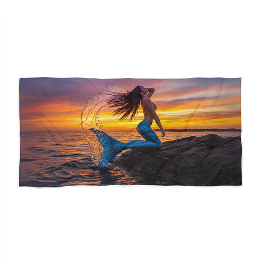 Sunset Mermaid Vibes Beach Towel - Vibrant Ocean-Themed Towel for Fun in the Sun